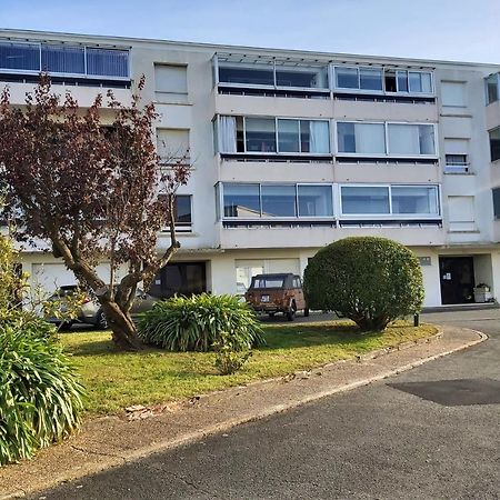 Appartement A Hendaye Avec Piscine Et A Cote De La Plage Bagian luar foto