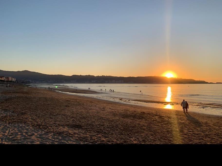 Appartement A Hendaye Avec Piscine Et A Cote De La Plage Bagian luar foto